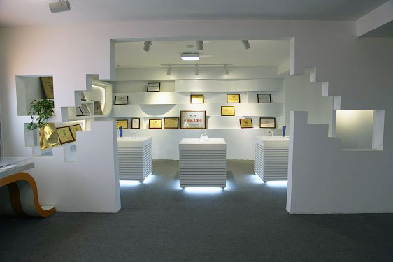 東岳機械集團榮譽墻