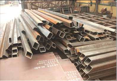 鋸切下料，大大提高下料精度