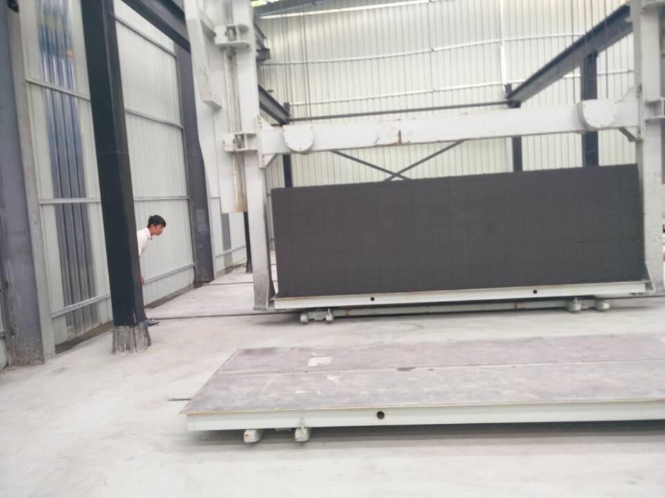 加氣塊設(shè)備胚體運(yùn)輸